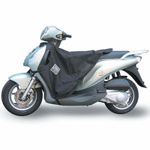 TABLIER COUVRE JAMBE TUCANO POUR HONDA 125 PS 2006+, 125 PSI, 125 SCOOPY (R161-X) (TERMOSCUD) (SYSTEME ANTI-FLOTTEMENT SGAS)